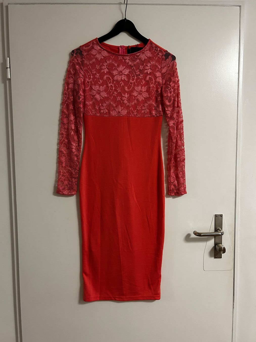 Kleider: Spitzenkleid Kleid Lachsfarbene Elegant Gr M NEU – Neu und originalverpackt aus Regensdorf von Spyke55