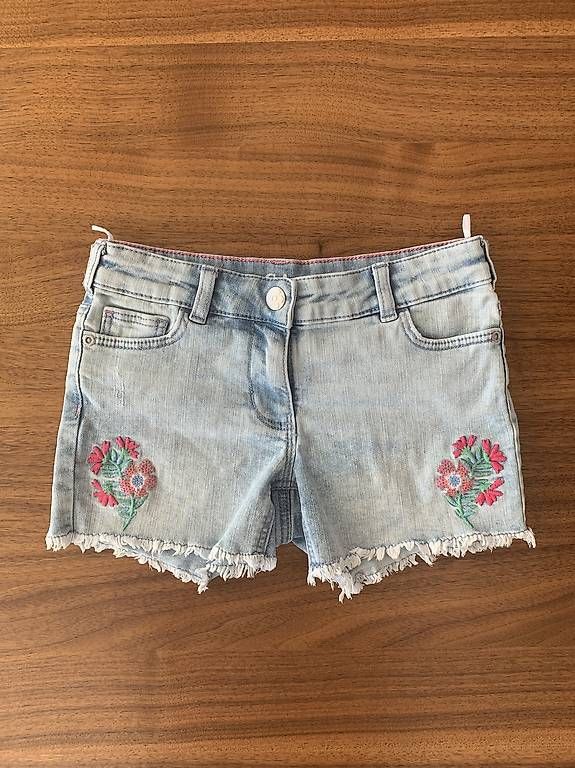 Hosen: C&A Short guter Zustand Grösse 122 – Gebraucht aus Uetendorf von Revotool
