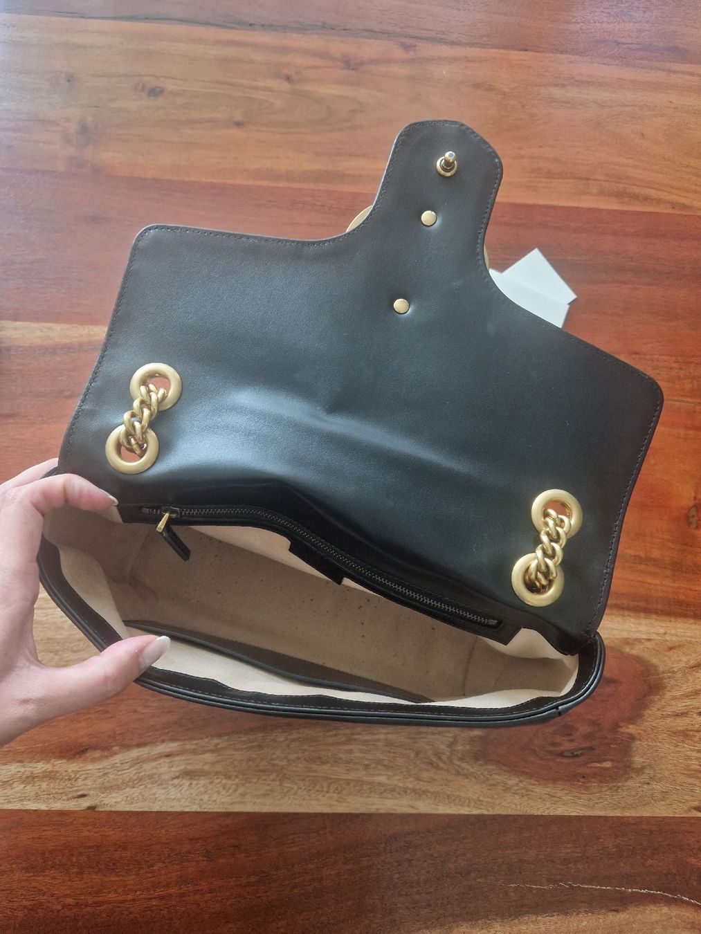 Gucci Borse da donna: Gucci Grosse GG MARMONT Schultertasche – Usato da Cham venduto da YvonneSecondHand 4