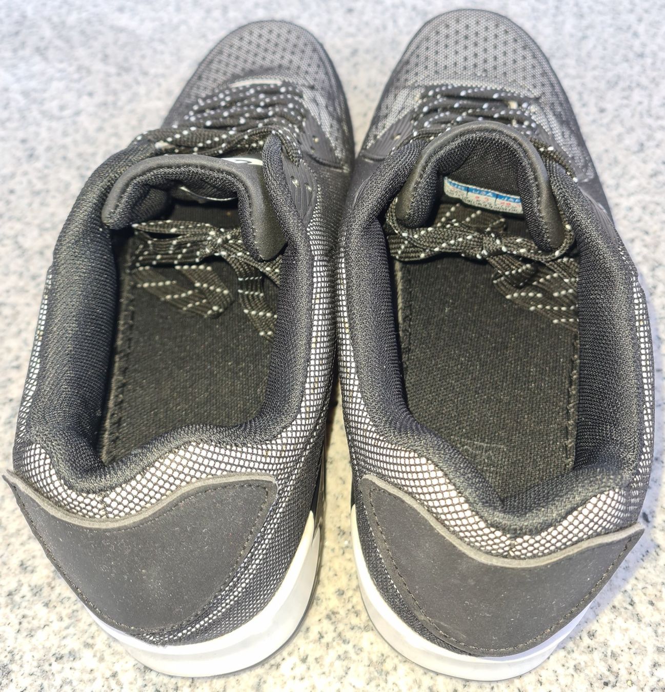 Nike Scarpe da uomo: NIKE Schuhe EUR-Gr. 43 – Usato da Münchenstein venduto da vitalfit 2