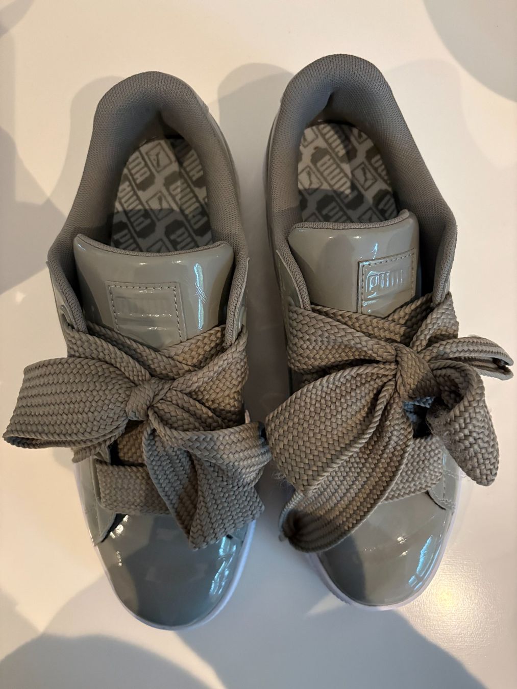 Puma Damenschuhe: PUMA Damen Sneakers Grau Gr. 38.5 – Gebraucht aus Jens von traderly 1