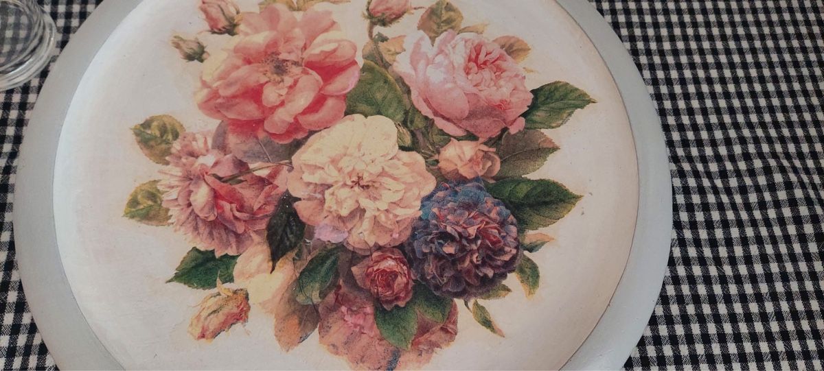 Tutte le decorazioni: Blumen Serviertablett, Durchmesser 33cm - Vintage Stil! – Nuovo (secondo la descrizione) da Basel venduto da Pureza82