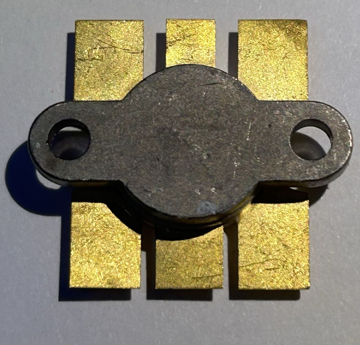 Motorola Componenti elettronici: Transistor Motorola MRF 644 NPN RF power UHF – Nuovo (secondo la descrizione) da S.Antonino venduto da hb9cxz 1