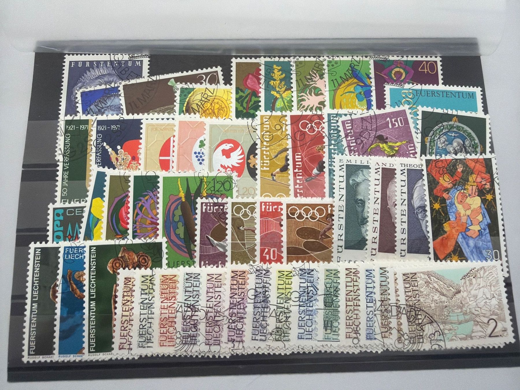 Tous les timbres: Liechtenstein Lot – D'occasion à Küssnacht am Rigi par POSTOMASTER