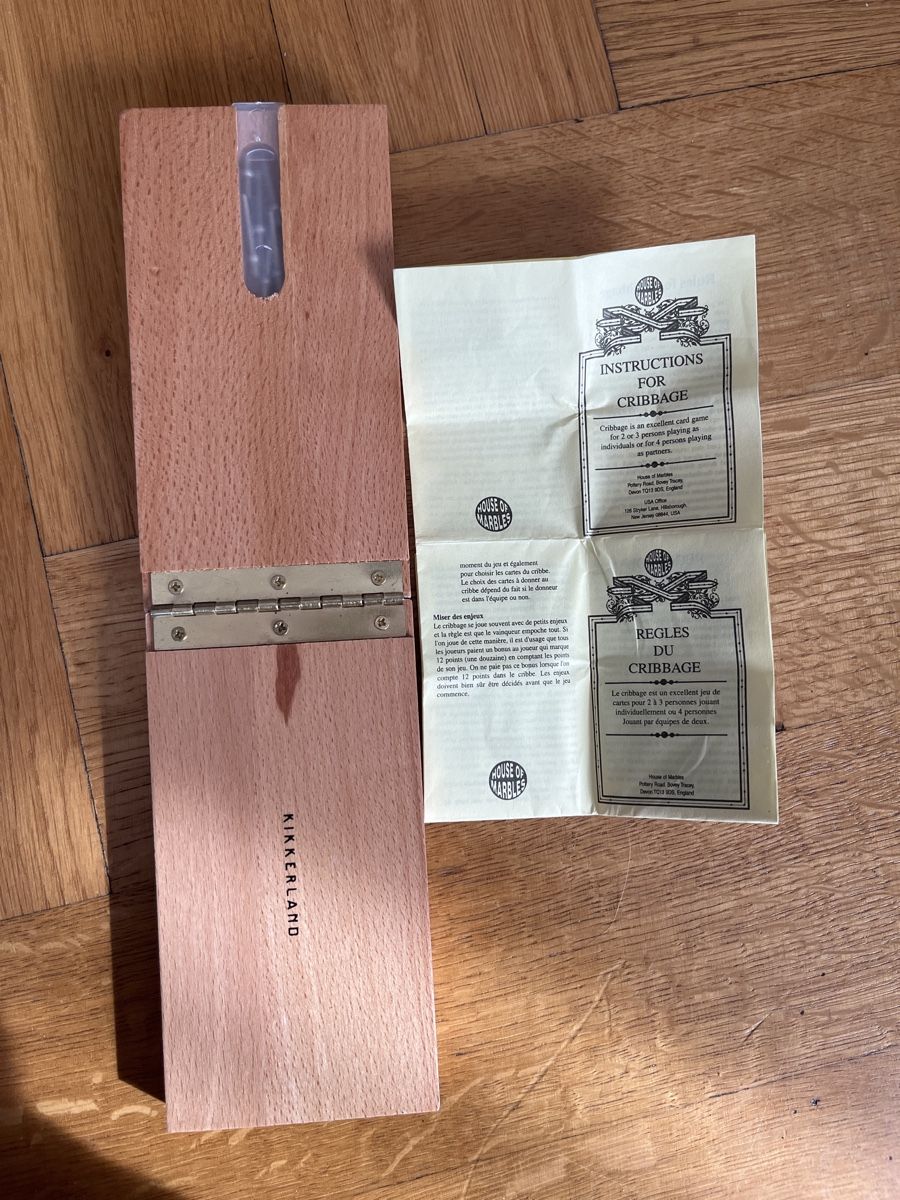 Giochi: Classico gioco da tavolo Cribbage in legno massello – Usato da Genève venduto da Majikamu 1