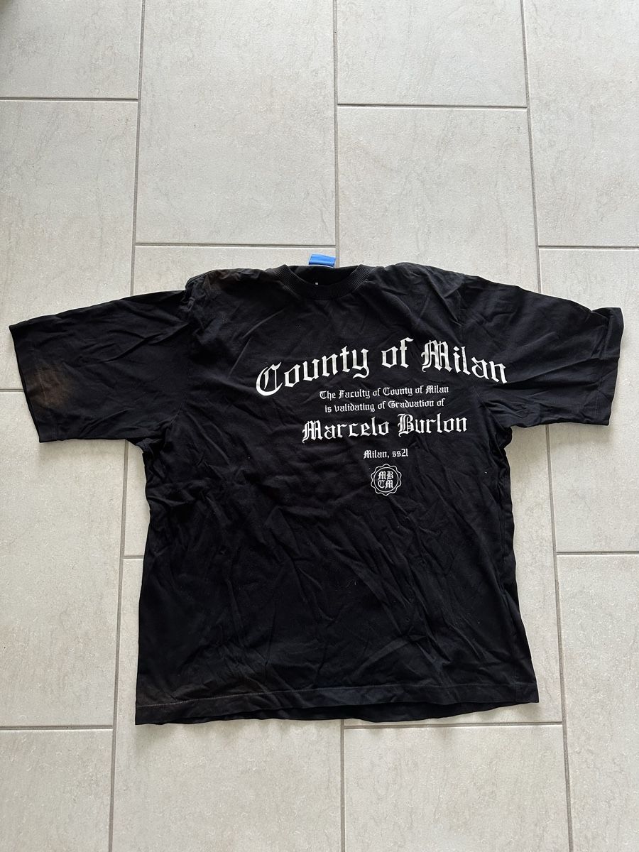 Marcelo burlon T-shirt: Marcelo Burlon T-Shirt – Nuovo (secondo la descrizione) da Freienbach venduto da fel_c759