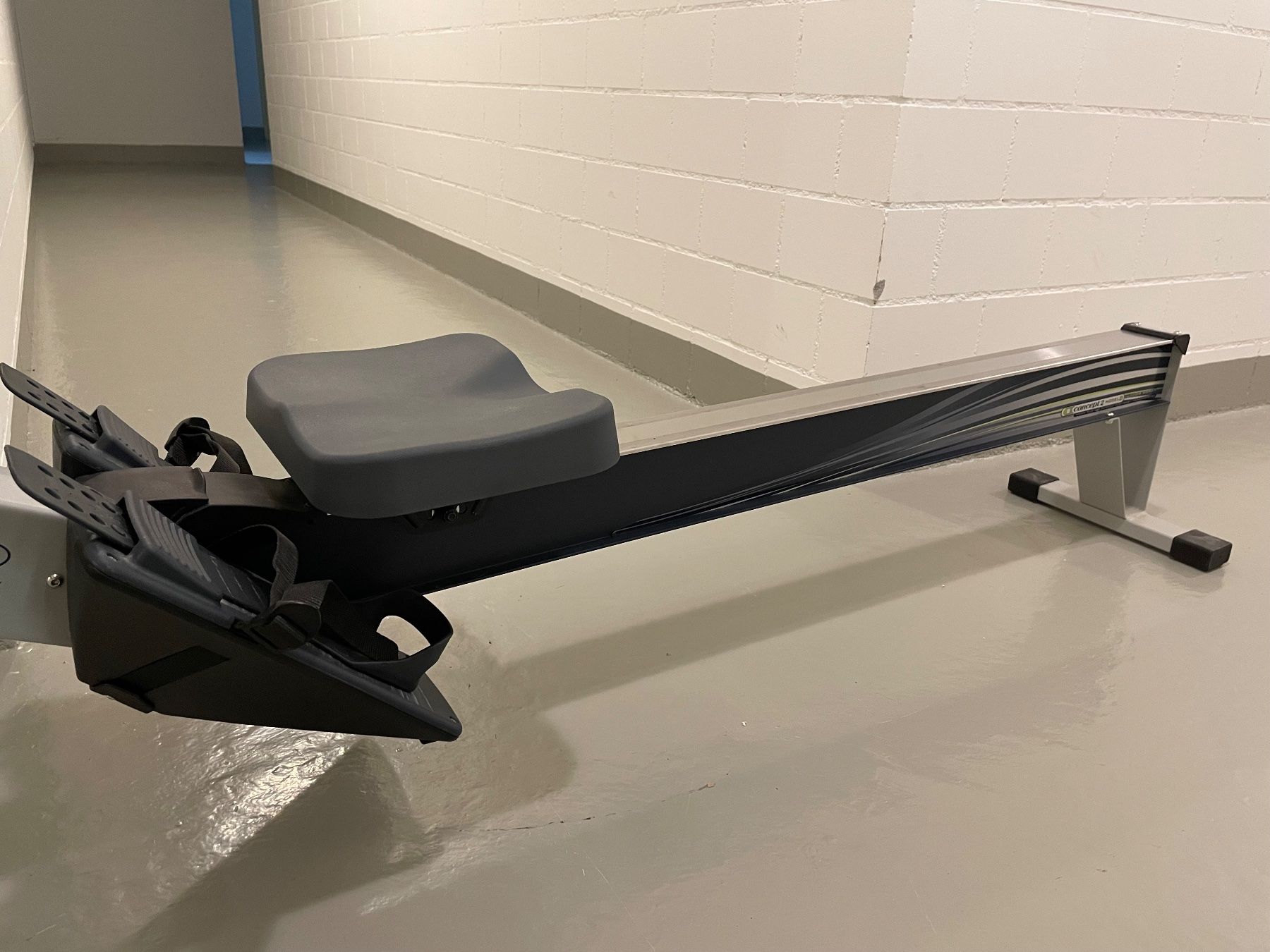 Concept 2 Vélos d'appartement: Concept2 Rudergerät Indoor Rower Modell D mit PM3 – D'occasion à Herzogenbuchsee par weeheavy 1