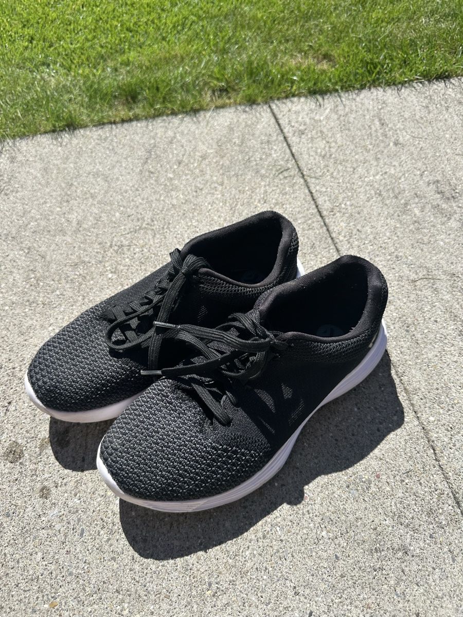 Damenschuhe: schwarze Kempaschuhe – Gebraucht aus Romanshorn von ila_2nzf