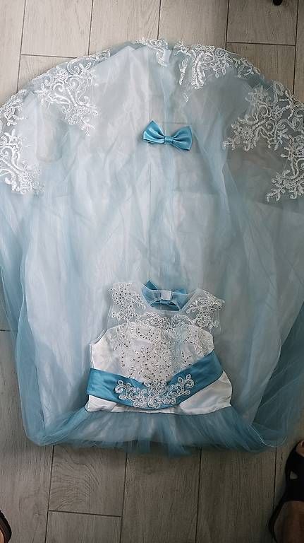 Vestiti & Gonne: Mädchenkleid  – Usato da Mellingen venduto da Louisam