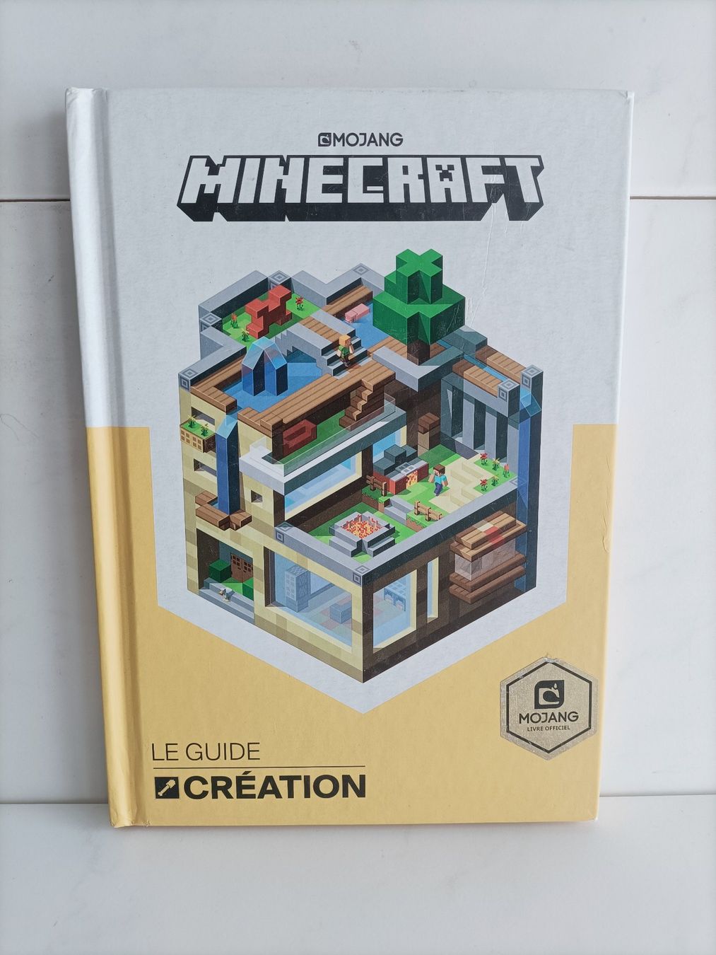 Libri: Minecraft - Le guide création / Mojang / Gallimard 2018 – Usato da crans montana venduto da AB3963