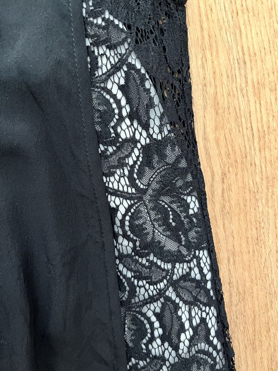 Sandro Robes: Robe Sandro noire dentelle taille 1 soie visco polyester – Neuf (Voir description) à Givrins par sab_k2f9 2