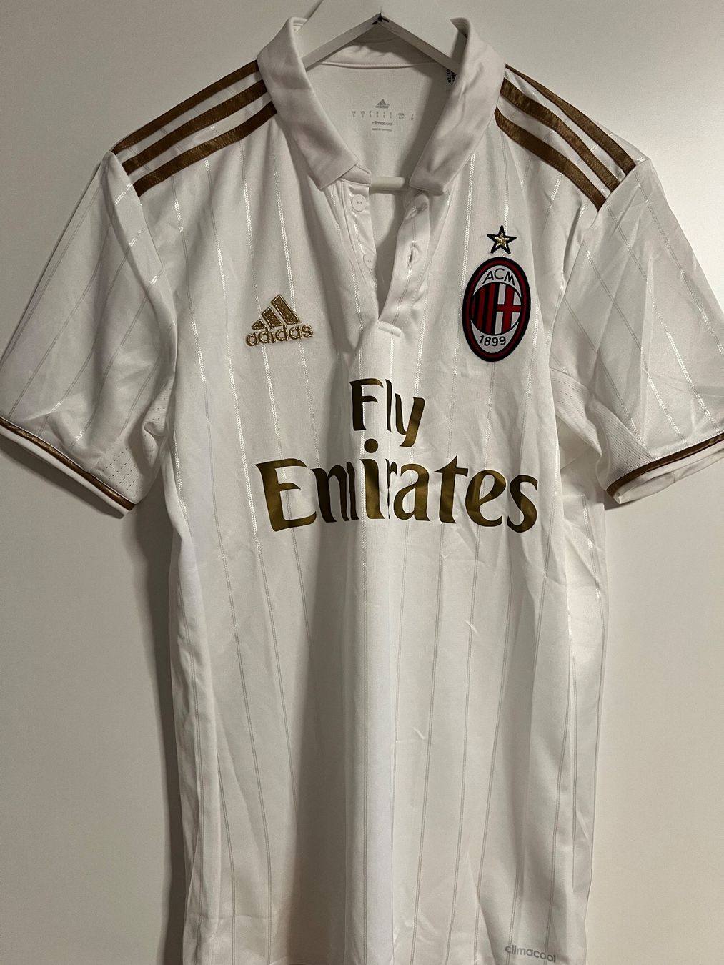 Adidas Leibchen & Hosen: AC Milan | 2016-17 | Auswärtstrikot – Neu (gemäss Beschreibung) aus Boll von urrasair