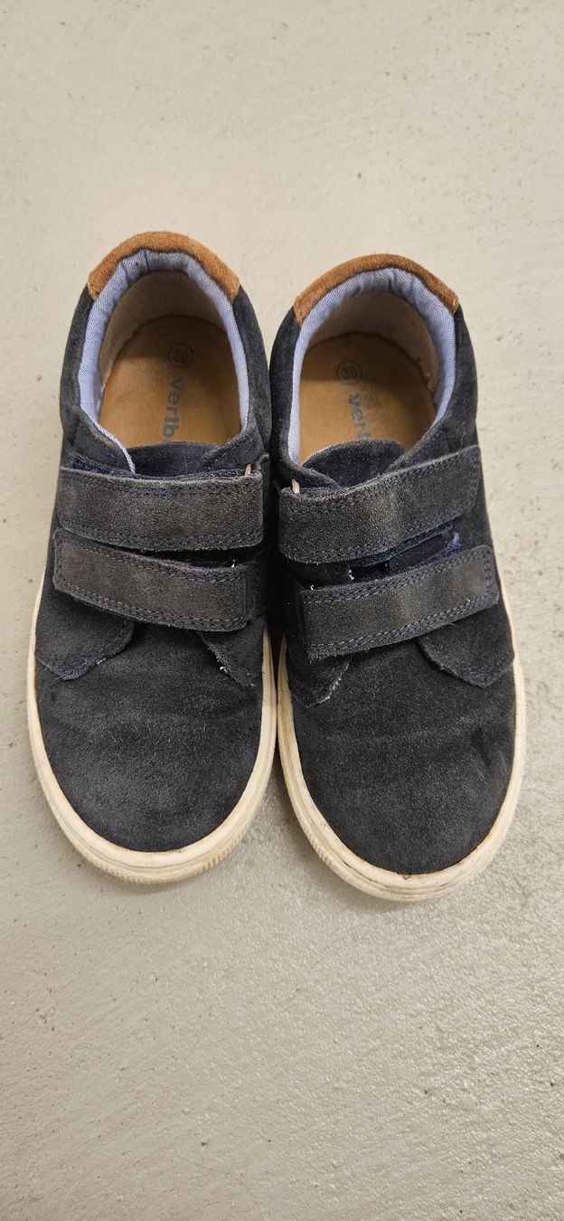 Vertbaudet Scarpe per ragazzi: Schöne Wildleder-Schuhe Gr. 30 – Usato da Fällanden venduto da skimim