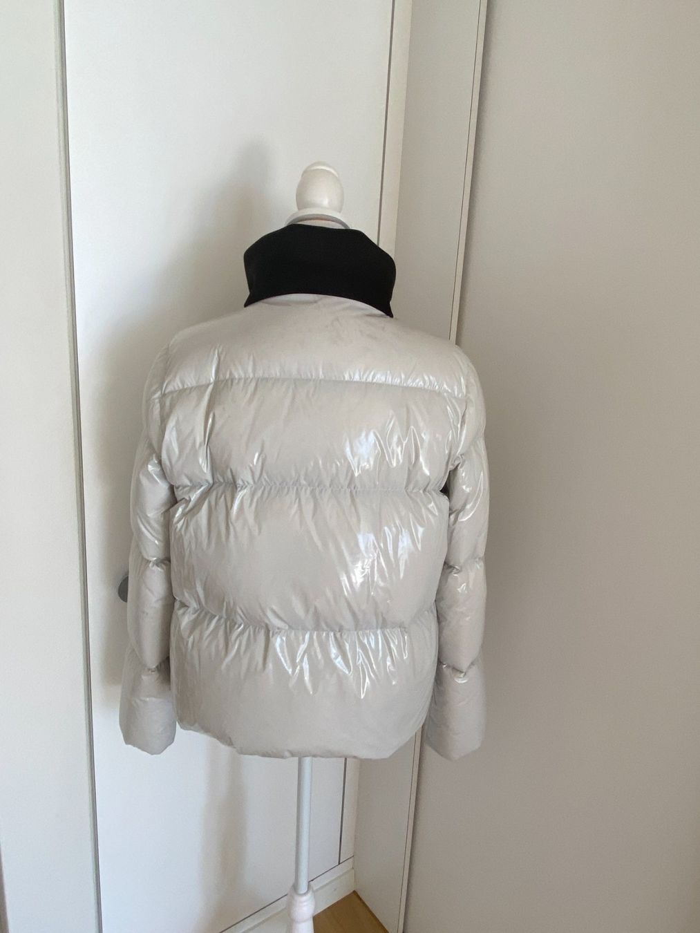 Jacken: UPTOBE: Winterjacke, weiss, NP CHF 255 – Gebraucht aus Gunten von divertimenti 3