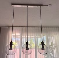 Moderne Pendelleuchte mit 3 Glaskugeln