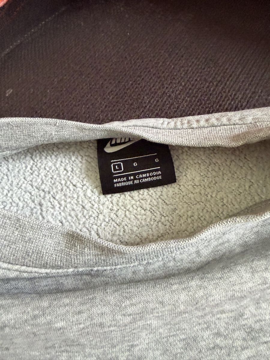 Nike Maglioni & Felpe: Nike Pullover/Sweatshirt Grau, Grösse L, Top Zustand! – Usato da Brittnau venduto da lku_22q2 2