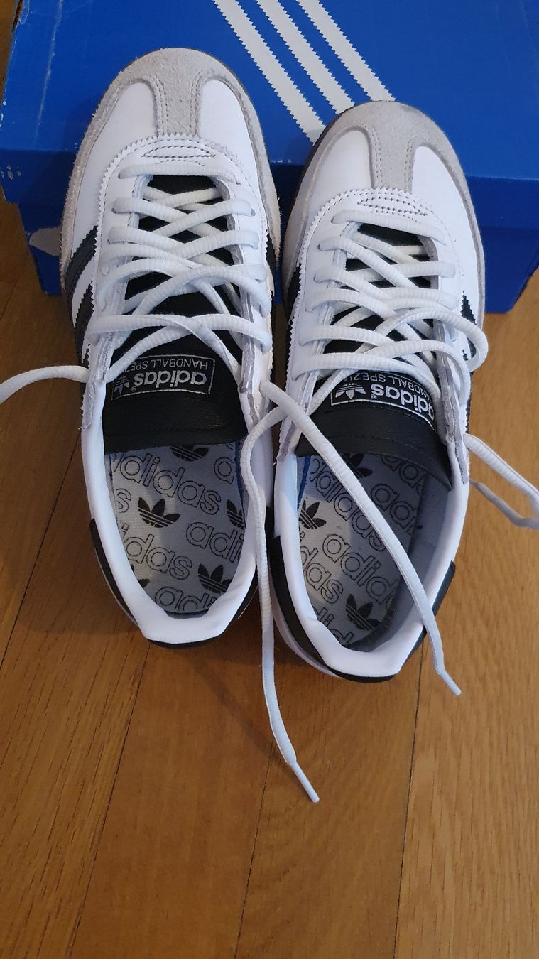 Adidas Scarpe da donna: Adidas Spezial Schuhe  – Usato da Basel venduto da and_xs78