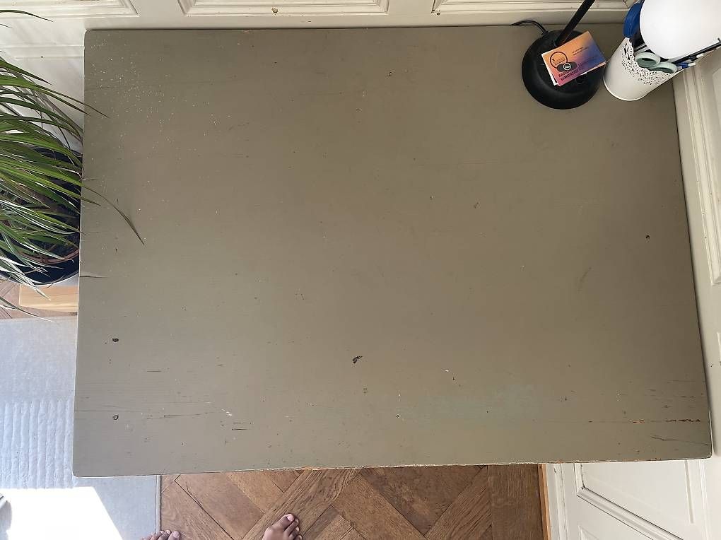 Tavoli: Grau lackierter Holztisch gebraucht – Usato da Zürich venduto da lauraa.nd 2