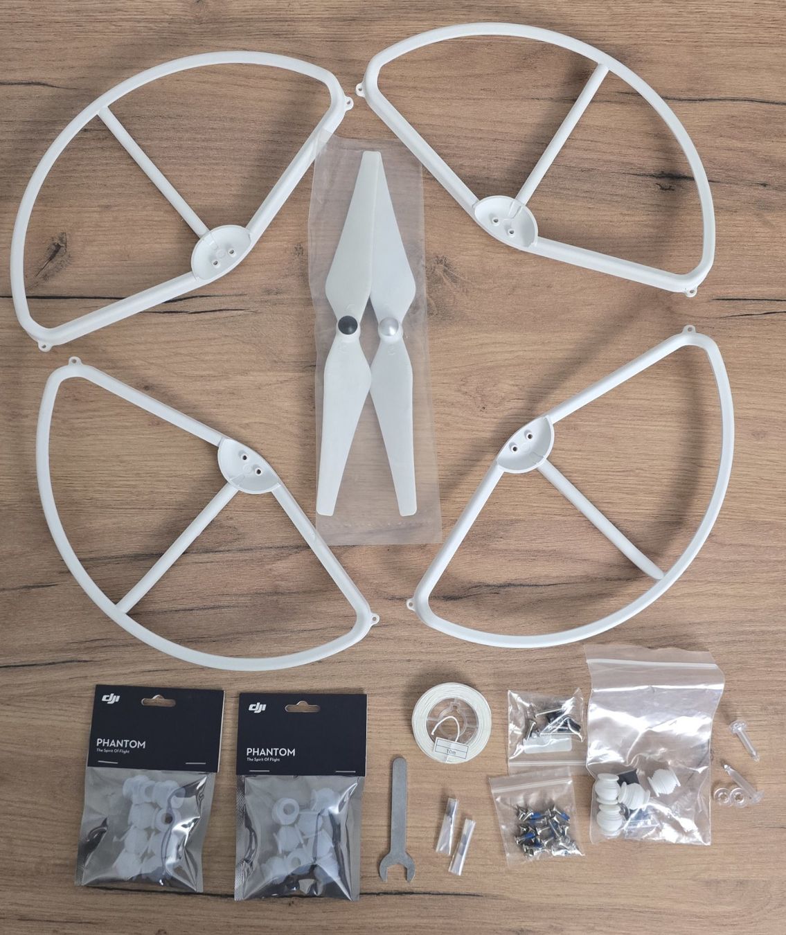 DJI Modellismo RC: DJI Phantom 3 Professional mit Zubehör – Usato da Bellmund venduto da Adn 3