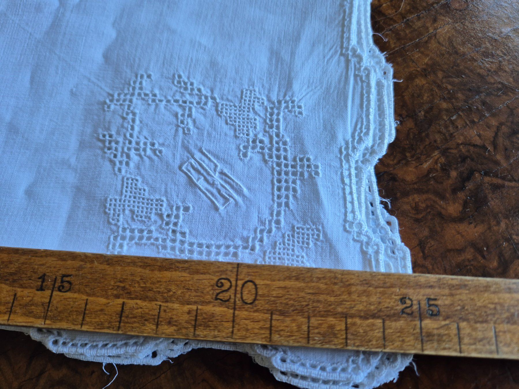 Altra biancheria da tavola: Antike Stoffservietten mit Monogramm – Usato da Bern venduto da aronari 5