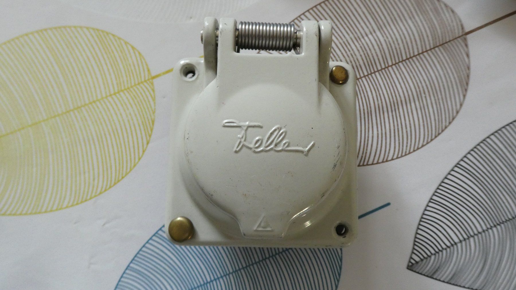 Feller Stecker: Feller Steckdose 380V – Neu (gemäss Beschreibung) aus Lausen von Vectrex1