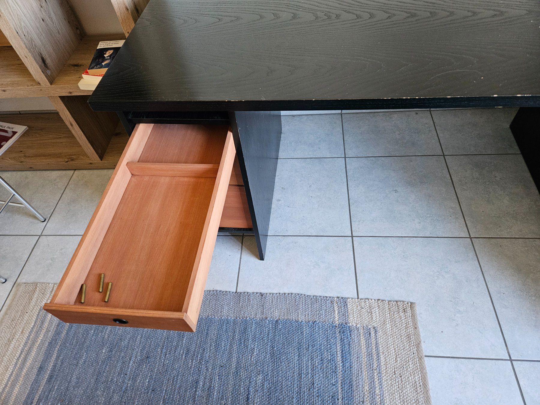 Schreibtische: Eleganter designed Schreibtisch – Gebraucht aus Olten von p_s_d75c 2