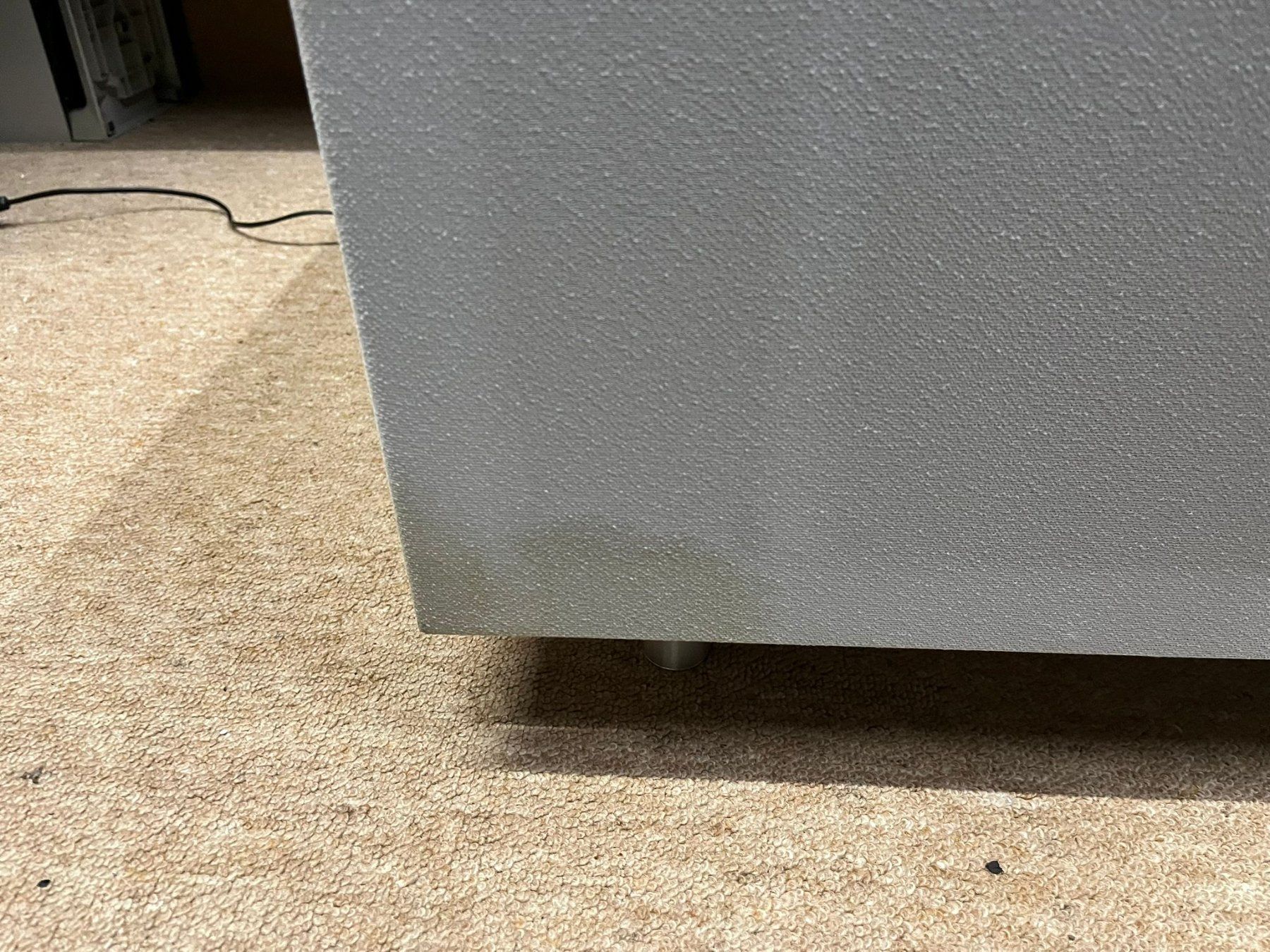 Panasonic Televisori: Panasonic OLED TV inkl. Möbel und Canton Lautsprecher – Usato da Lachen SZ venduto da fma8852 3