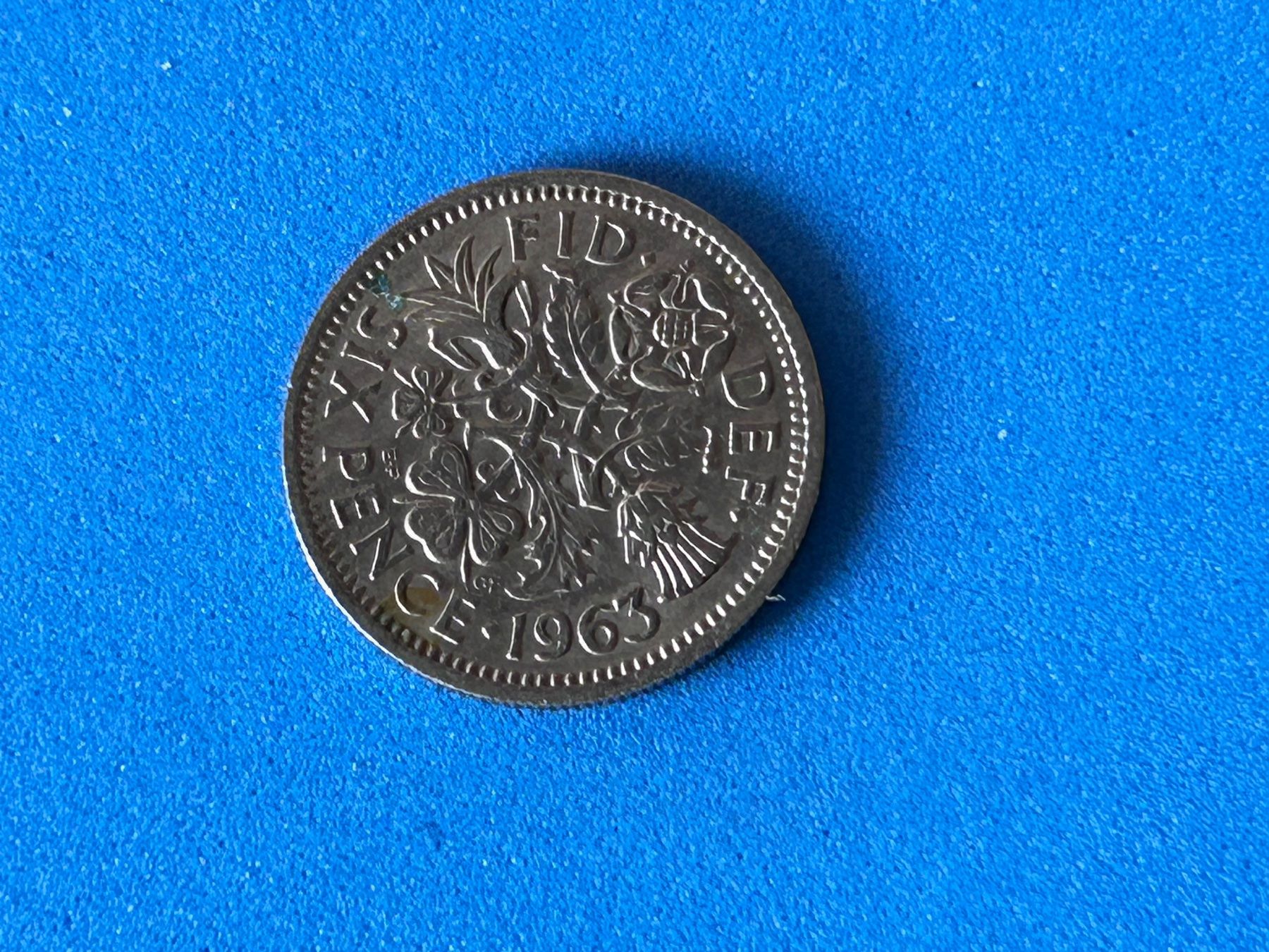 Tutti le monete: UK - 6 Pence 1963 – Usato da Corcelles NE venduto da AJKader 7