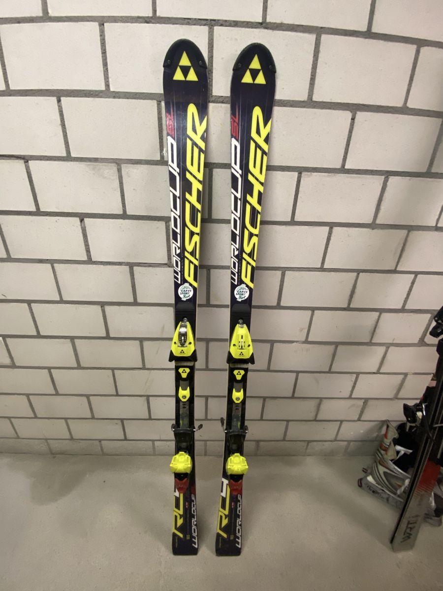 Skis: Ski Fischer – Gebraucht aus Eggersriet von ps8_wqw7