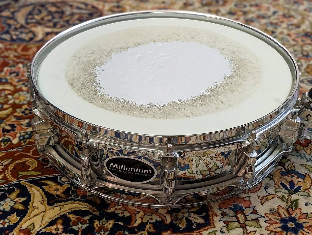 Thomann Instruments de musique: Millenium 14"x3,5" Piccolo Stahl Snaredrum – D'occasion à Winterthur par MeTheOtherGuy