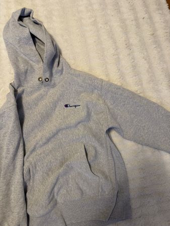 Champion Hoodie Gr. XL - Gut erhalten, ideal für kühle Tage!