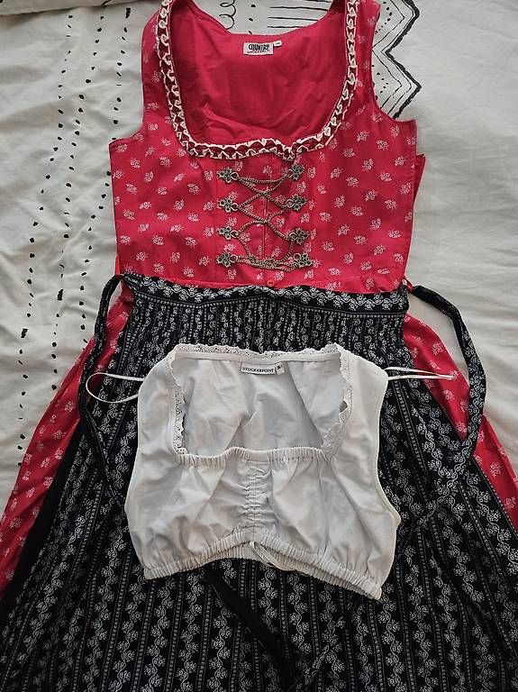Kleider: Dirndl Gr. 38 inkl. ärmellose Bluse – Gebraucht aus Zürich von Sabineda 4
