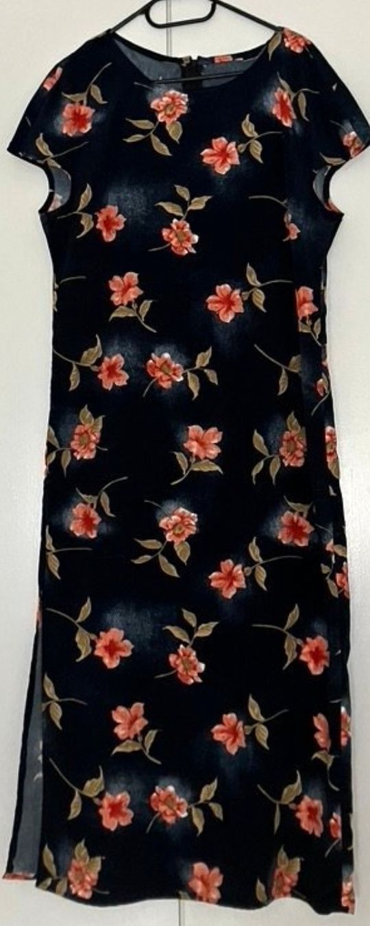 Kleider: Robe imprimé floral taille 40 bon état – Neu (gemäss Beschreibung) aus Monthey von Chez-Dani-81