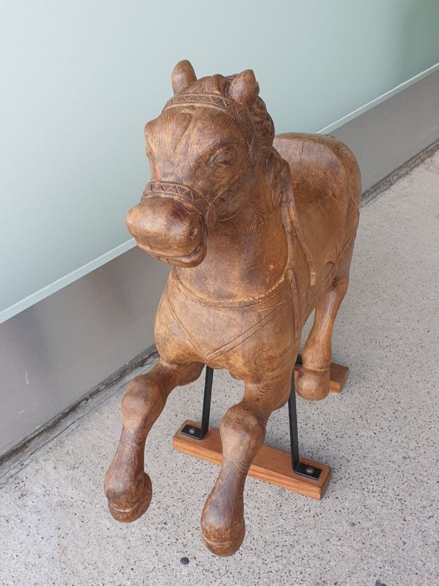 Skulpturen & Statuen: Massive Holzskulptur, Pferd, Holzpferd – Gebraucht aus Emmen von Brockofsky 1