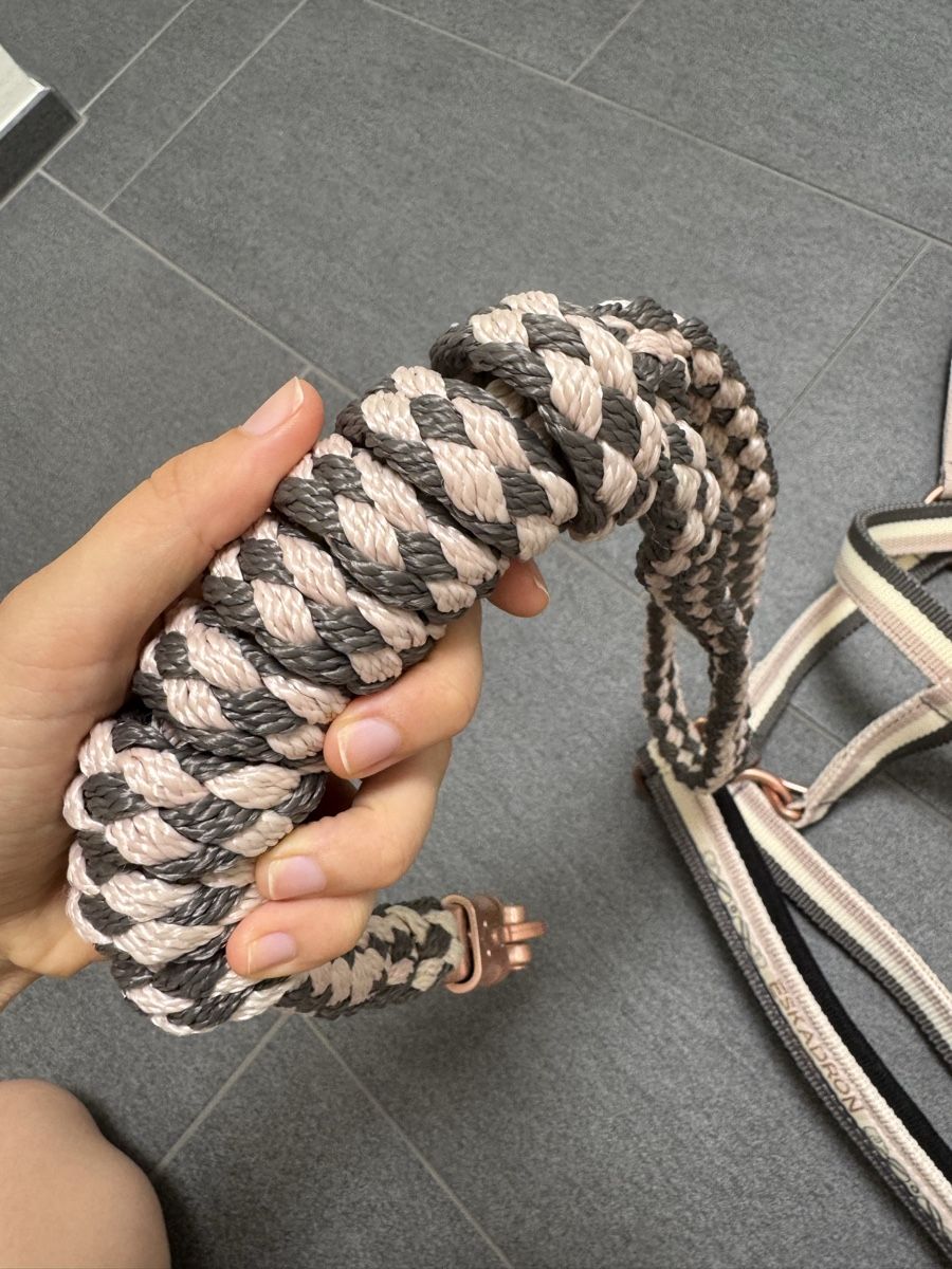 Eskadron Brides, licols: Eskadron Halfter mit Strick Set Grösse neu – Neuf avec emballage d'origine à Winterthur par Sjull 5