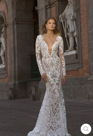 Rückenfreies Brautkleid aus Spitze BERTA Bridal