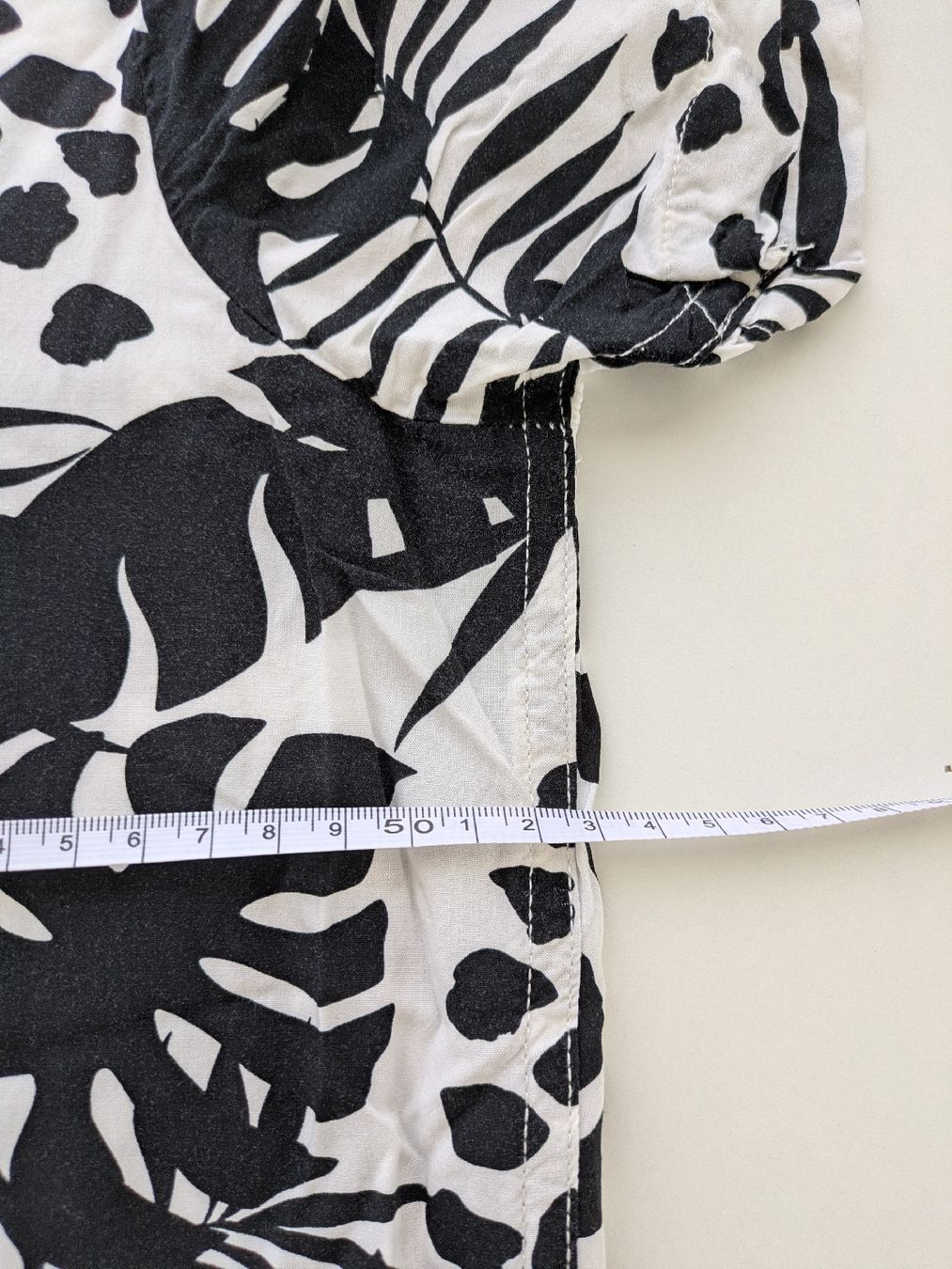 Camicie: Kurzes Hemd mit Palmenmuster, Gr S, – Usato da Rorschach venduto da joh_v2y2 6