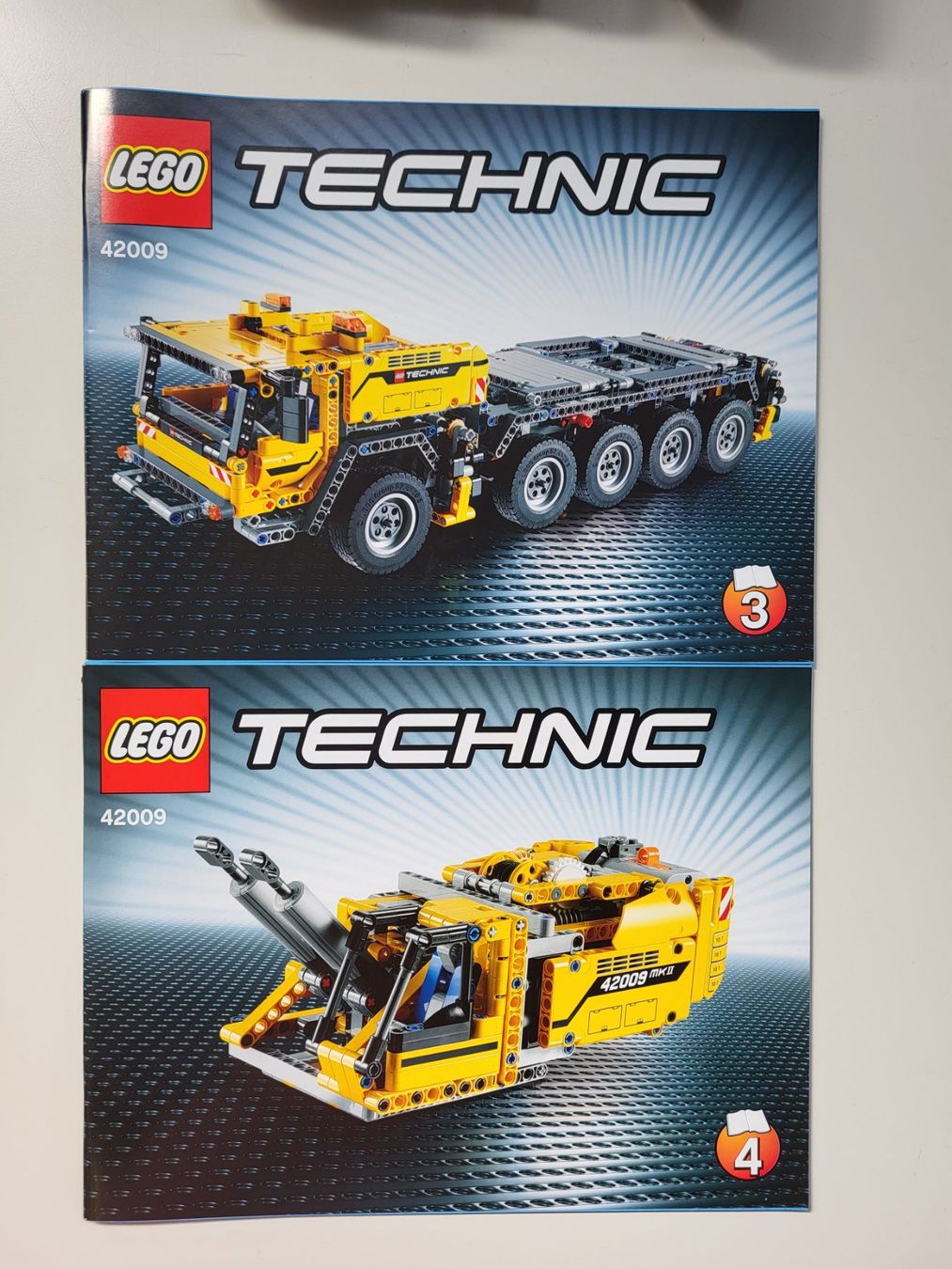 Lego Jeux de construction: Lego mobiler Schwerlastkran 42009 – D'occasion à Brügg BE par POU-BELLE 2