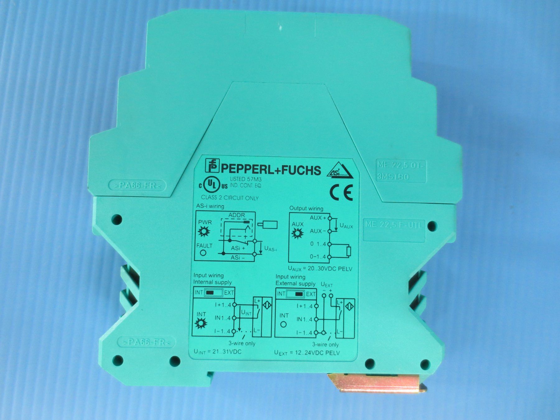 Sistema di controllo: Pepperl+Fuchs VAA-4E4A-KE-ZE/E2 ASi  AS-interface Sensorbox – Usato da Sulz LU venduto da Elektrofachverkauf 4