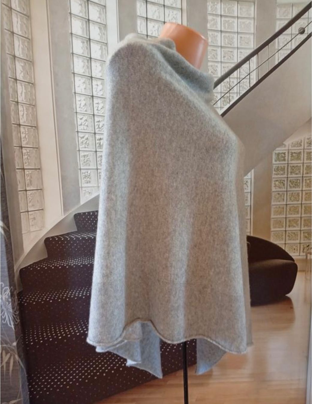 Peter Hahn Sonstige Damenmode: Pancho Peter Hahn 100% Cashmere – Gebraucht aus Zürich von bil_s7tp 6