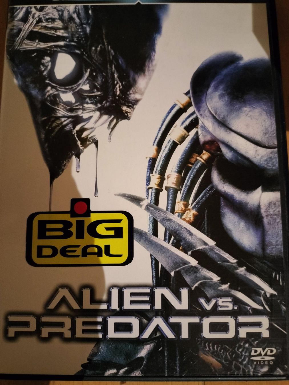 Alle DVDs: DVD alien vs predator – Gebraucht aus Heimberg von Rockenrol
