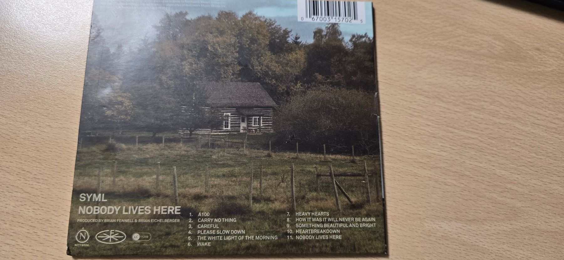 CD: CD SML Nobody lives here – Nuovo (secondo la descrizione) da Meggen venduto da Mcgiver_1 1