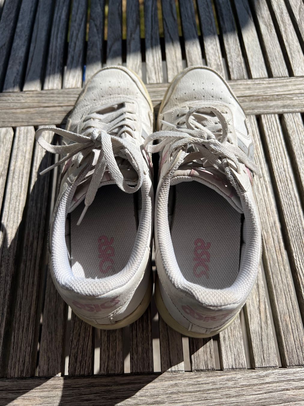 Asics Scarpe da uomo: Asics Turnschuhe weiss Grösse 41.5 gebraucht – Usato da Steinmaur venduto da HenSaa 3
