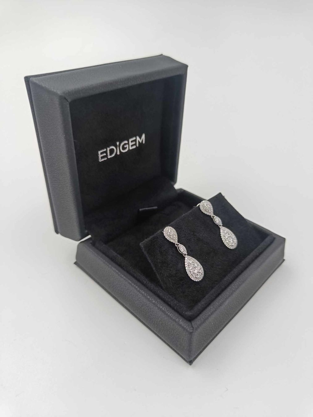 Orecchini pendenti & Orecchini a lobo: DIAMANT OHRHÄNGER IN 750 WEISSGOLD – Usato da Luzern venduto da EdiGem 2