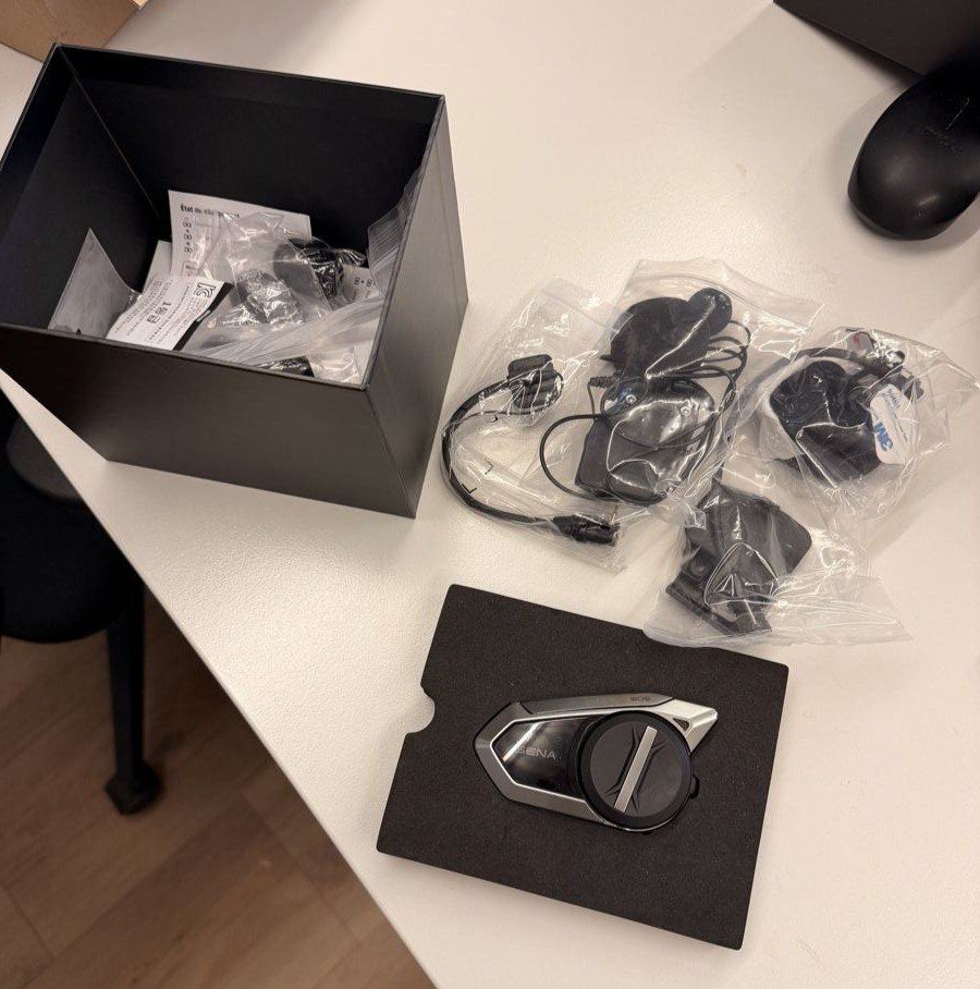 Sena Cuffie: Sena 50S Sound by harman kardon – Usato da Wädenswil venduto da Carlos.R. 1