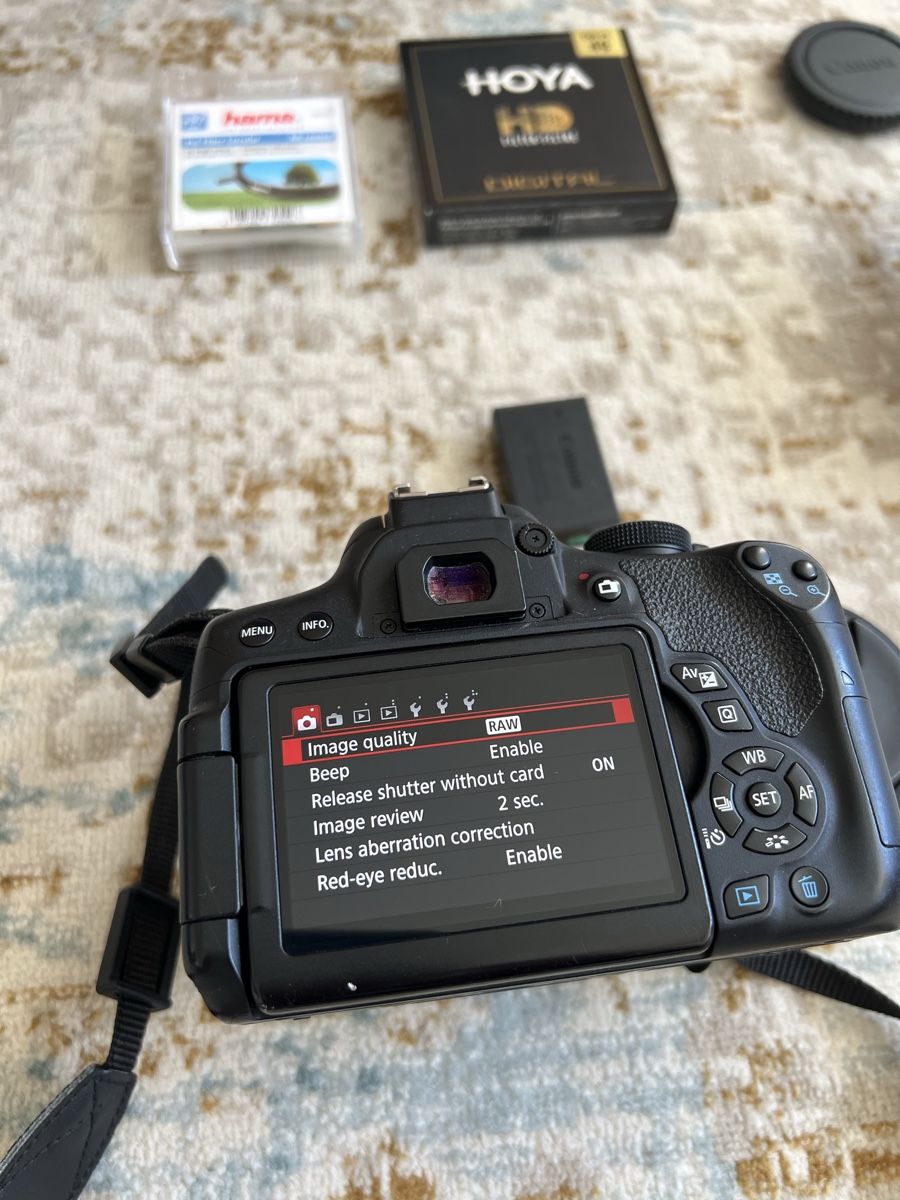 Canon Fotocamera: Canon 750D  – Usato da Zug venduto da Pewdiepie 8