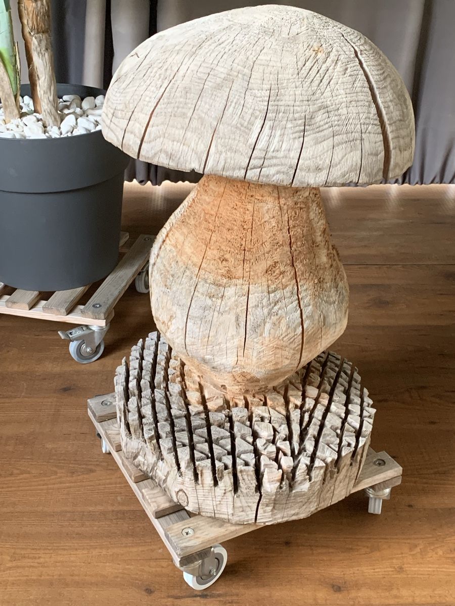Figuren: Grosser Holzpilz, Gartendecor 73 cm hoch. – Gebraucht aus Nunningen von silvermoon68