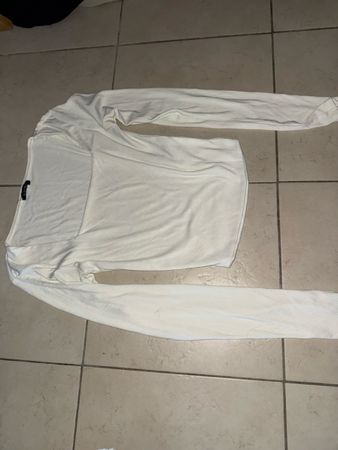 Langarmshirt weiss Ausschnitt gebraucht