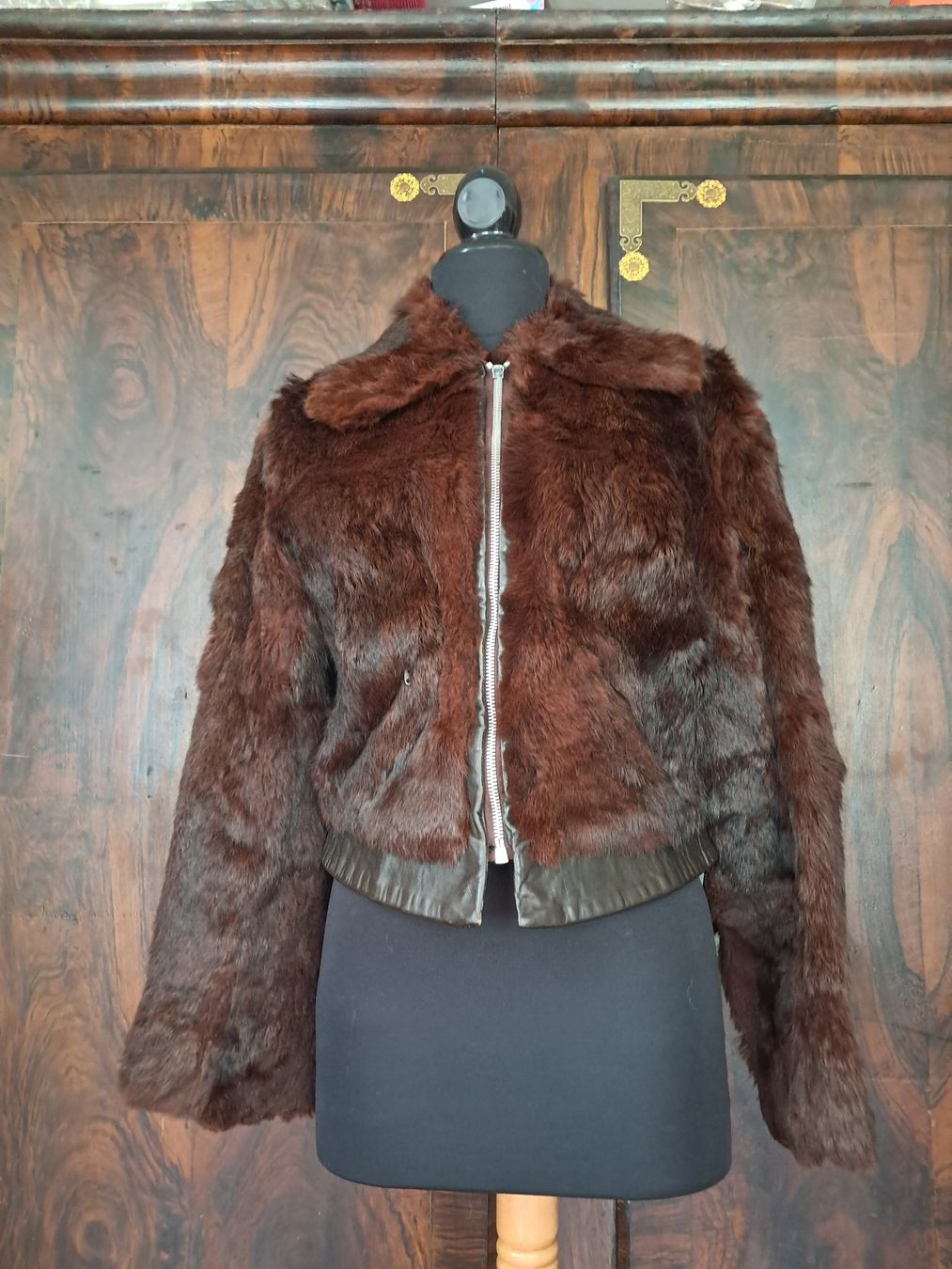Jacken: Echtfell Jacke . wunderschönes Braun . S . mit Leder . – Gebraucht aus Leuggelbach von schmetterlings-fee 1