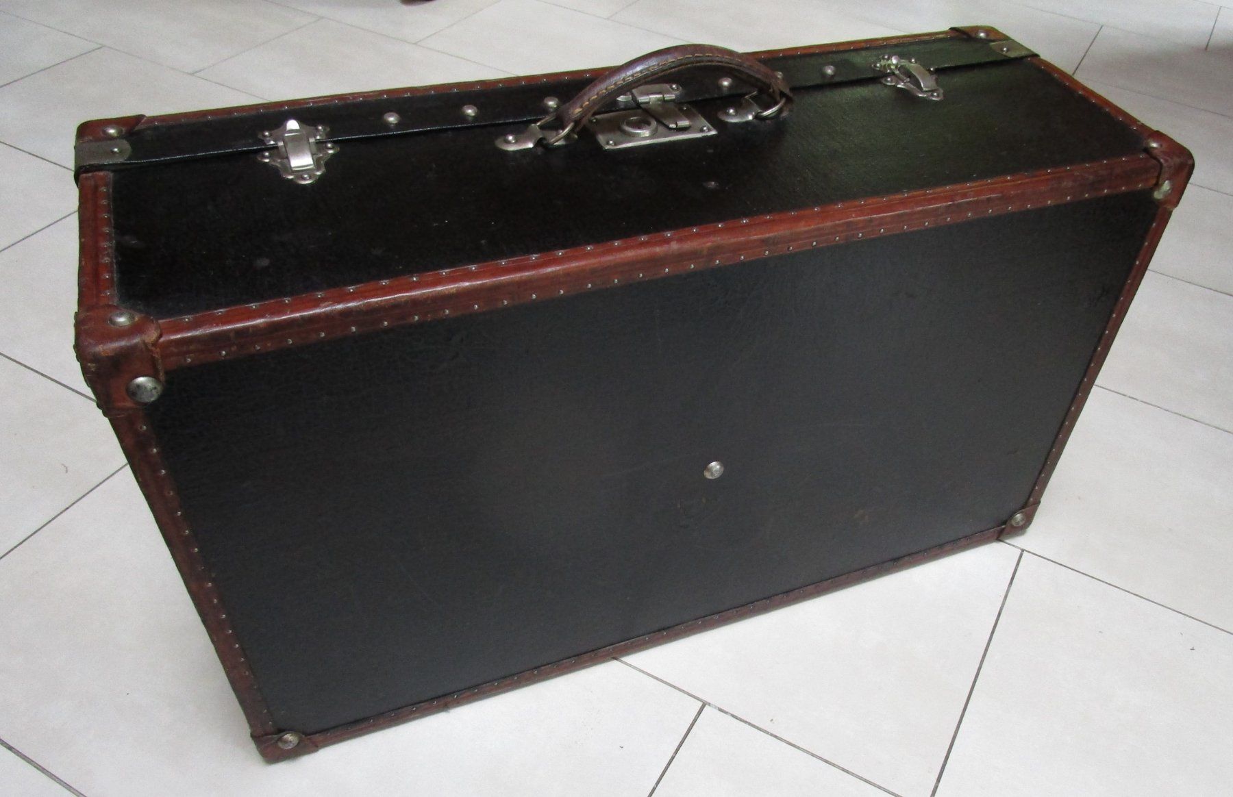 Valigie: valise ancienne – Usato da Yverdon-les-Bains venduto da jft_n8k8 1